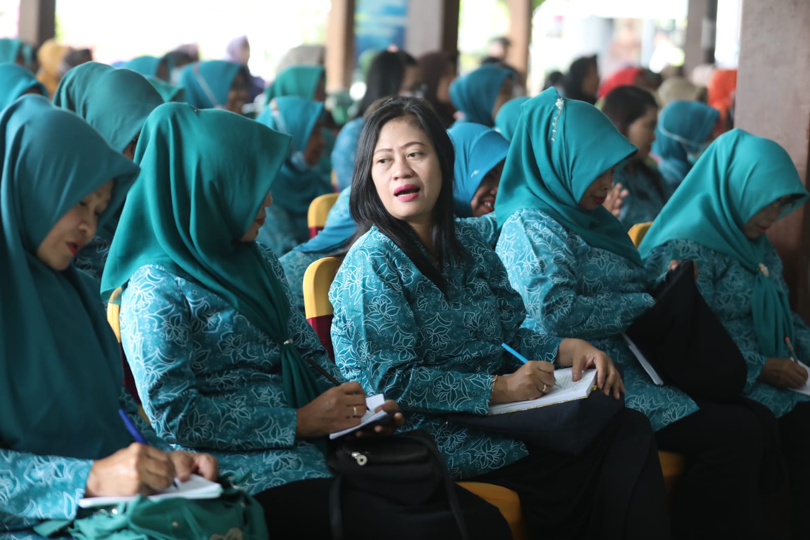 Foto 15 dari 15: Gelar Pertemuan Dengan Perwakilan Organisasi Masyarakat Dan DPRD, Wali Kota Bahas Rencana Pembangunan