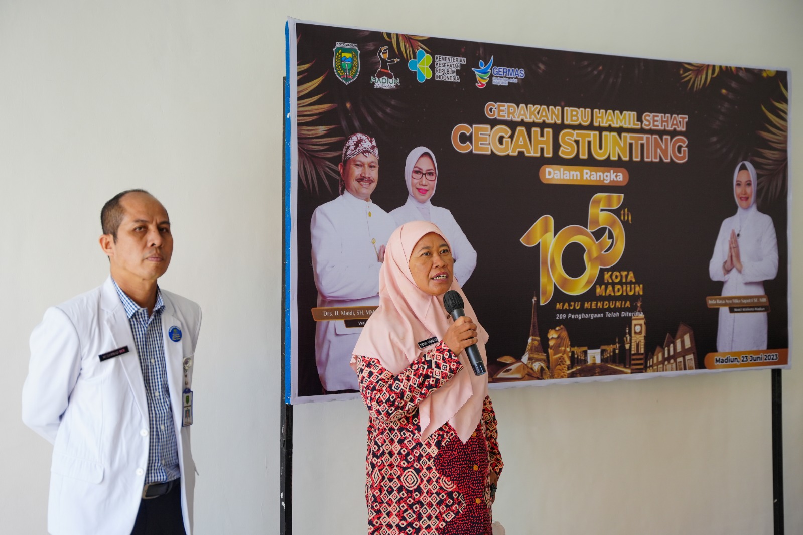 Foto 2 dari 7: Cegah Anak Stunting, Bumil Hingga Balita Cek Kesehatan Gratis di Rumdin Walikota Madiun