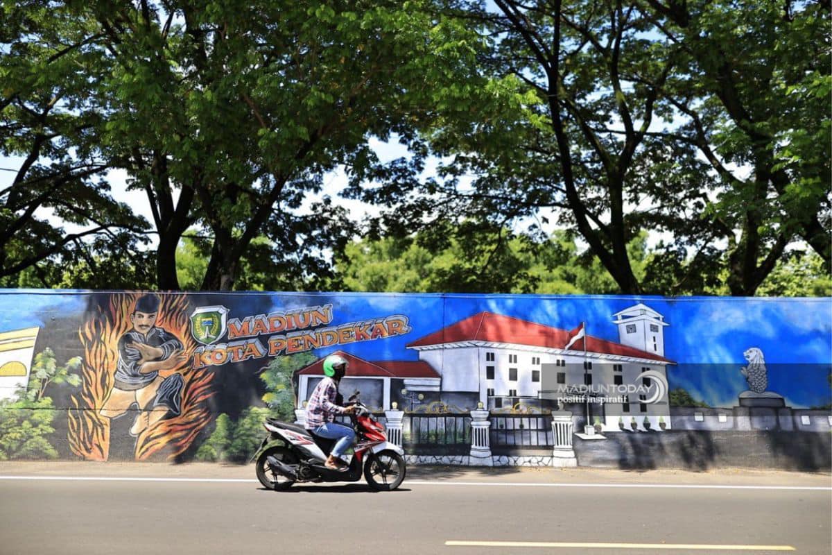 Foto 5 dari 9: Sudut Kota Kaya Warna