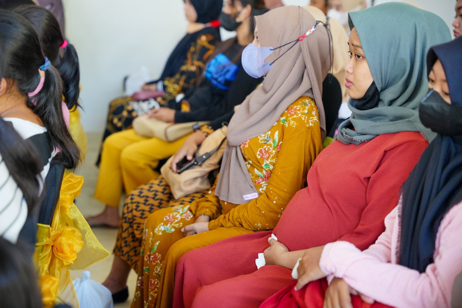 Foto 3 dari 7: Cegah Anak Stunting, Bumil Hingga Balita Cek Kesehatan Gratis di Rumdin Walikota Madiun