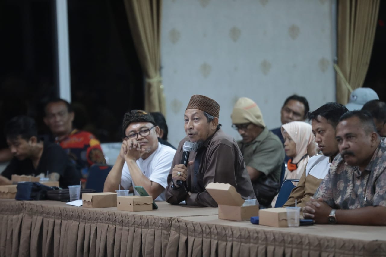 Foto 4 dari 12: Audiensi dengan Pedagang Pasar, Wali Kota Beri Banyak Diskon Kepada Pedagang