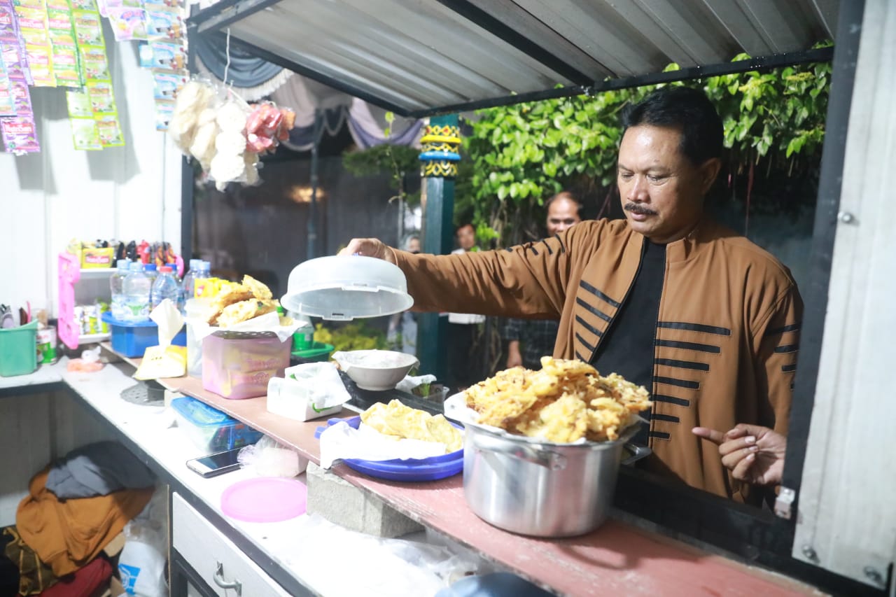 Foto 16 dari 18: Musrenbang di Dua Kelurahan, Wali Kota Sampaikan Arah Pembangunan Kota Kedepan