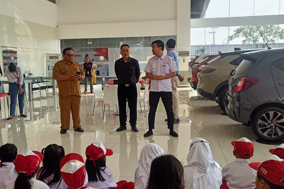 Foto 1 dari 2: Isi MPLS Dengan Kegiatan Menarik, SDN Sukosari Ajak Siswa ODL Di Sejumlah Lokasi
