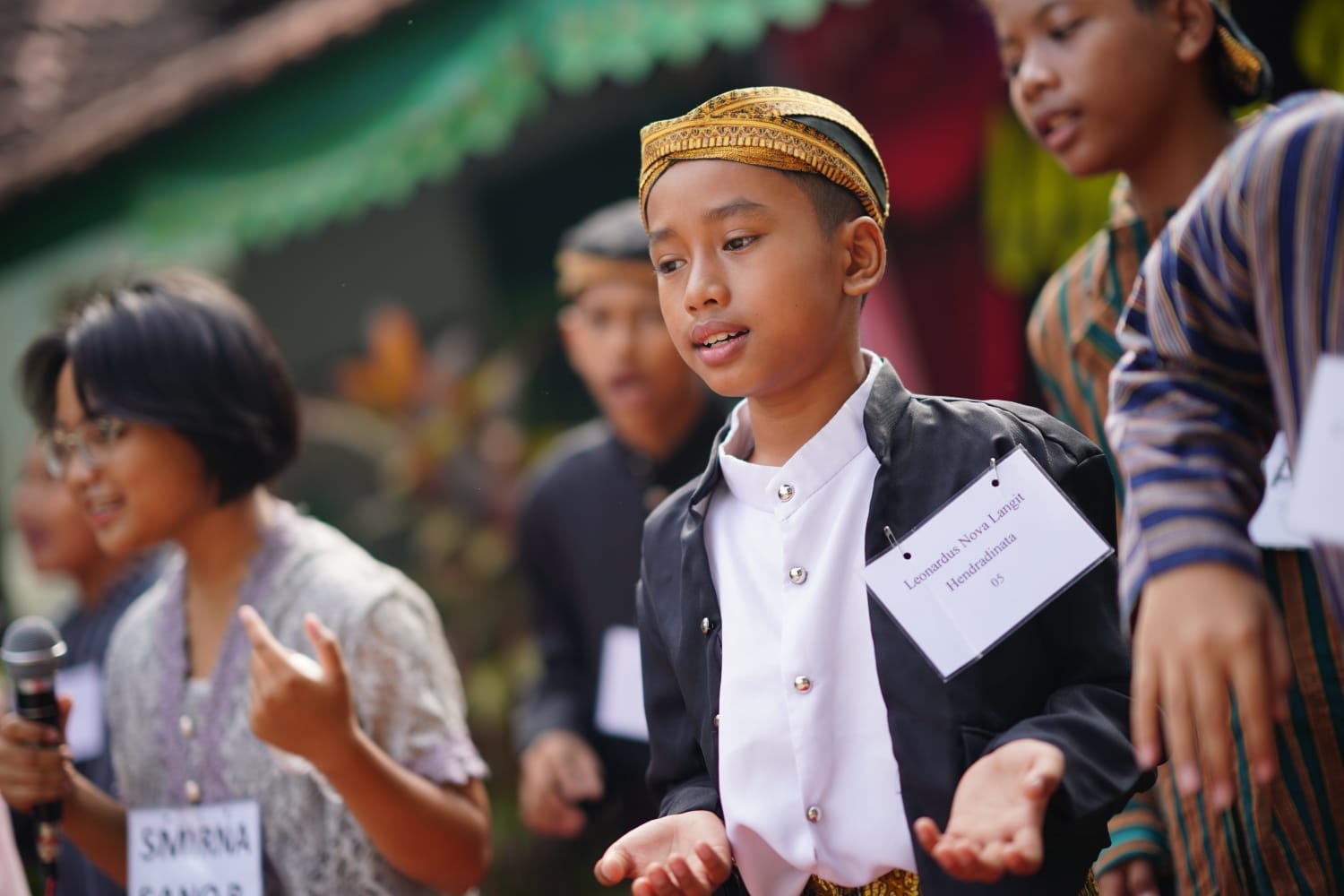 Foto 4 dari 10: Serunya Aksi Siswa SDK ST Bavo, Nembang Macapat Hingga Pidato Bahasa Jawa Dengan Berbusana Tradisional