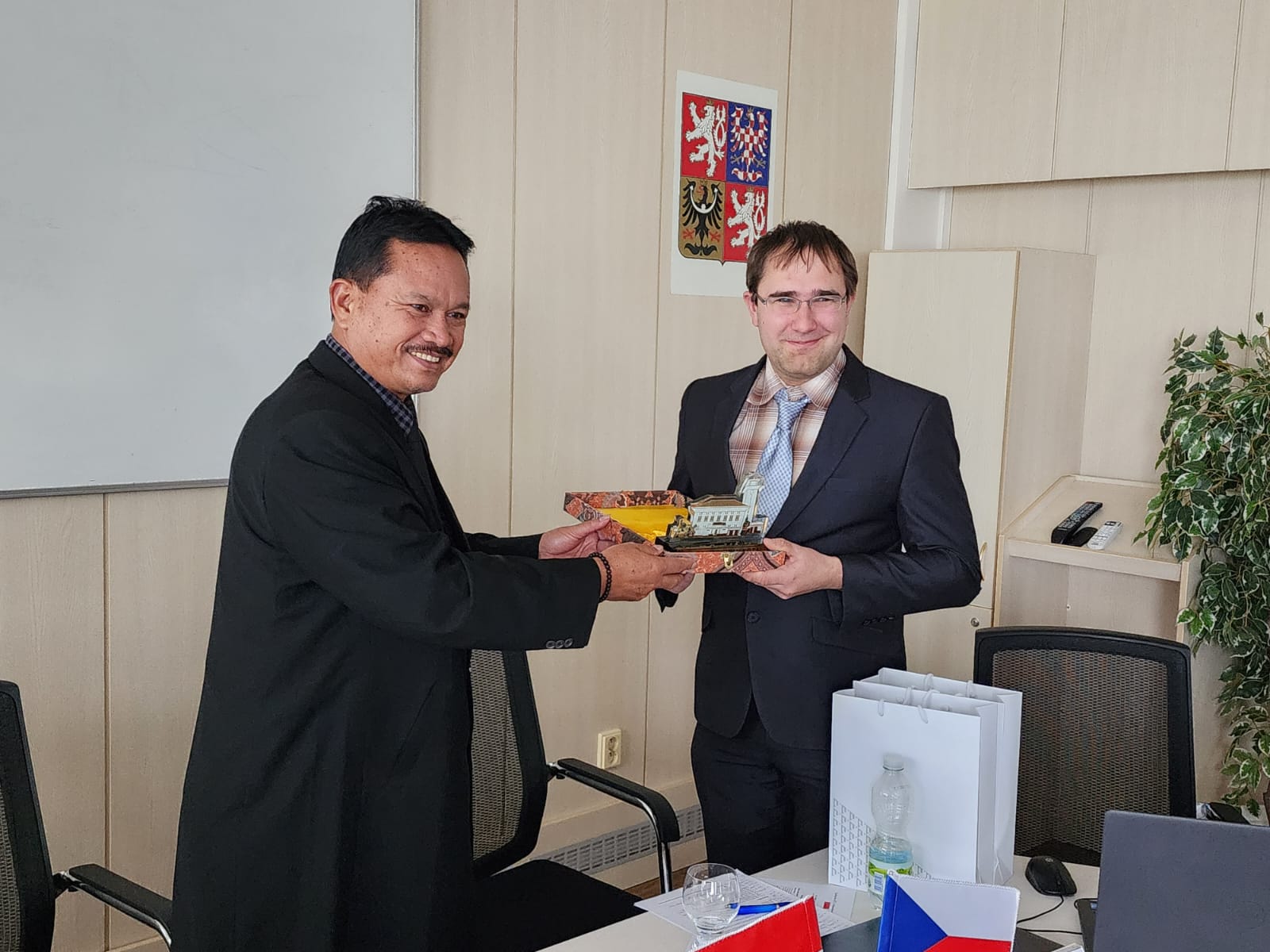 Foto 5 dari 5: Kunjungi University of West Bohemia, Wali Kota Maidi Jajaki Kerja Sama Bidang Pendidikan