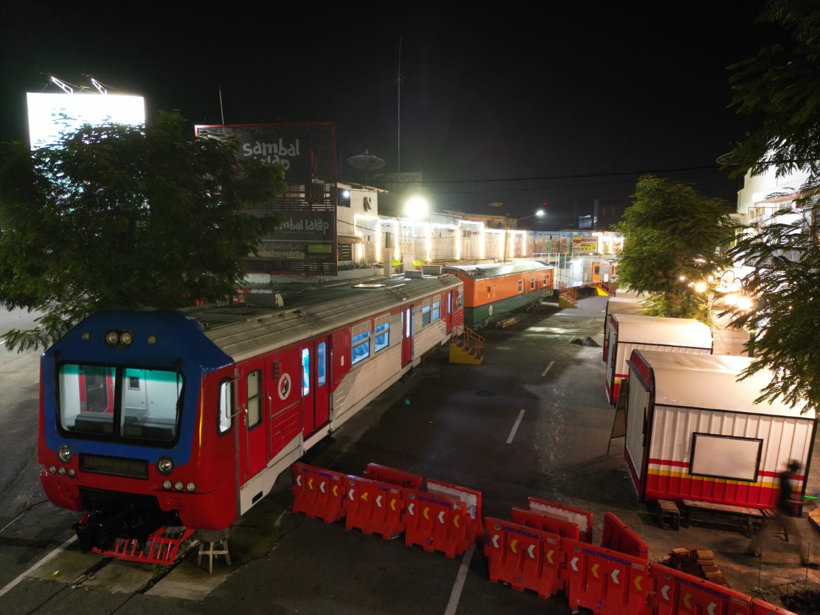 Foto 2 dari 2: Tambah Gerbong VIP Shinkansen di Ketinggian, Kawasan Bogowonto Culinary Center Makin Menawan