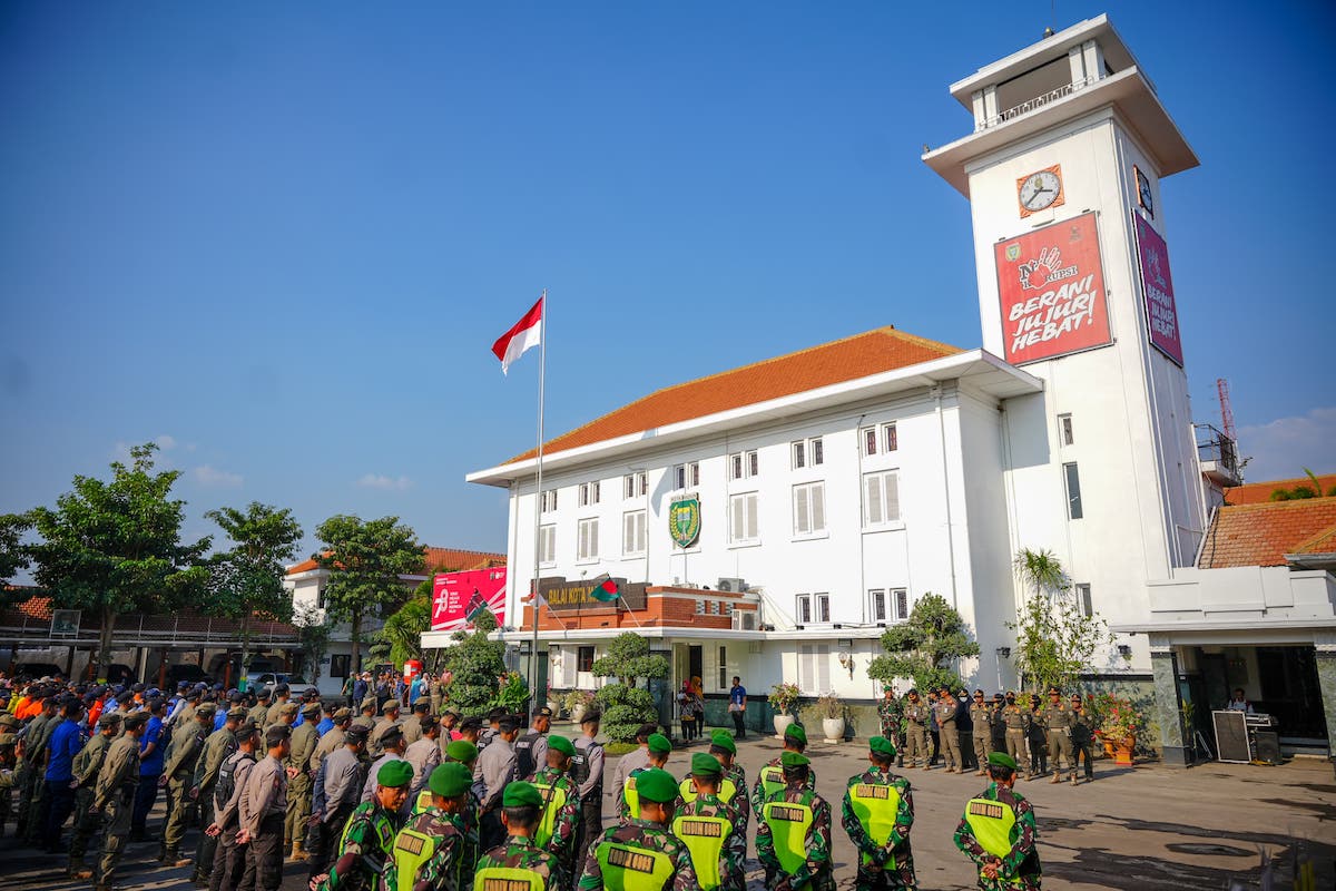 Foto 1 dari 8: Wali Kota Maidi Pimpin Apel Jelang Kunjungan Delegasi Kenya dan Bangladesh