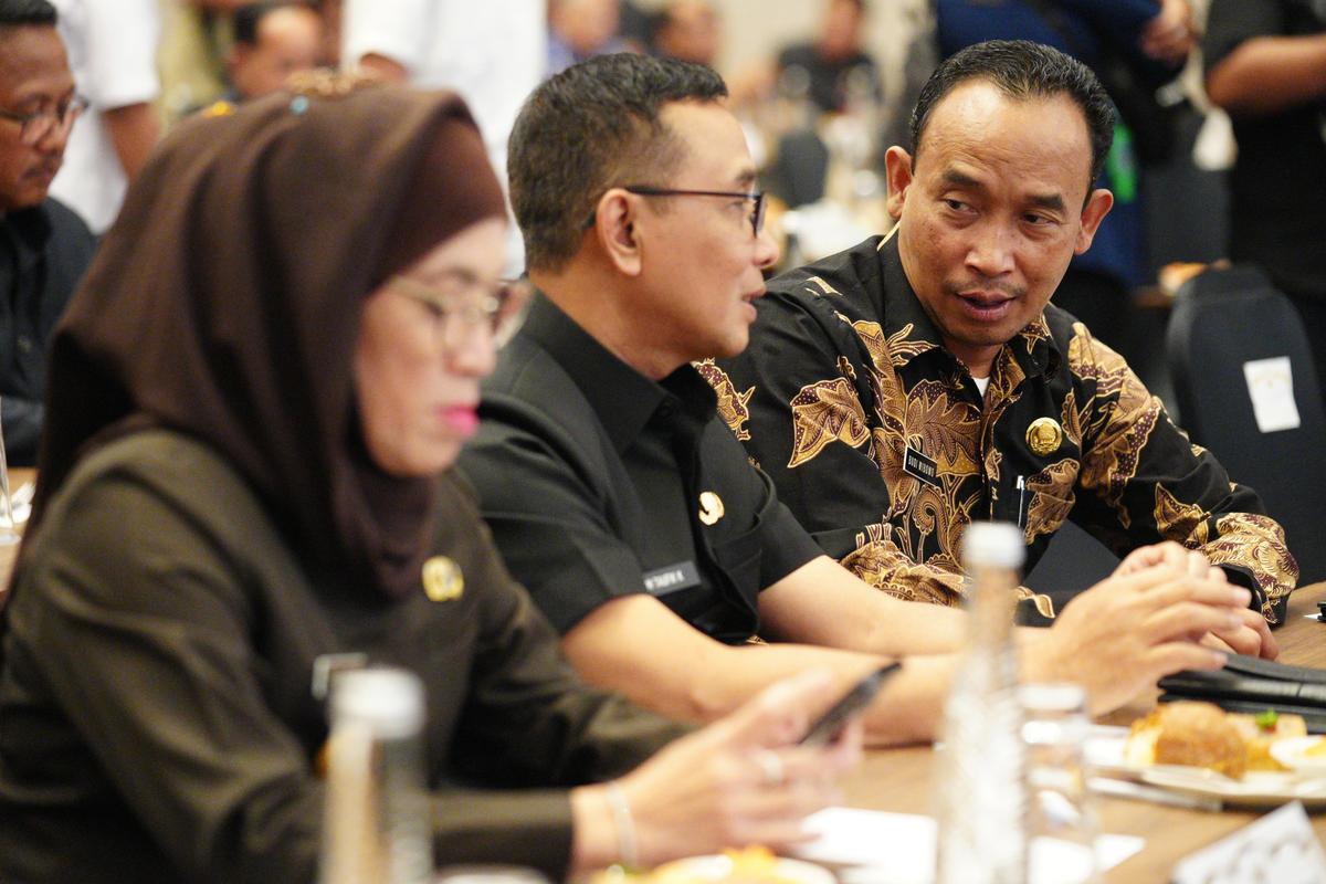 Foto 8 dari 8: Komitmen Pilkada Aman Digencar, Rakor Provinsi dan Kab/Kota Se-Jawa Timur Tahun 2024 Digelar