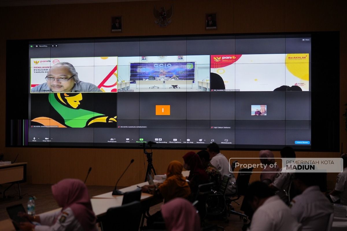 Foto 4 dari 8: Jalani Evaluasi, Wali Kota Harap Nilai Indeks SPBE Kota Madiun Terus Meningkat