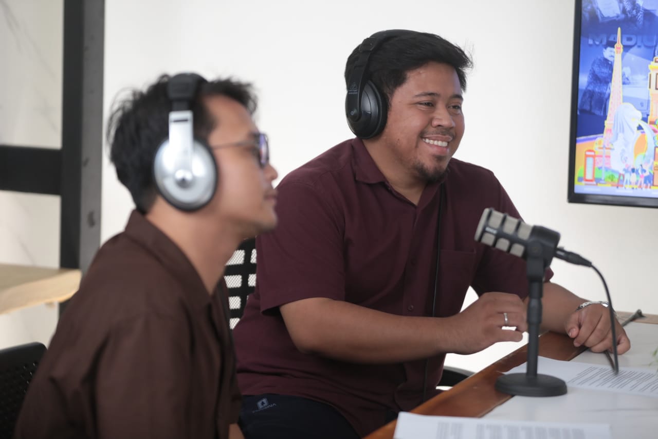 Foto 5 dari 5: Jadi Narasumber Podcast Di Jogja, Wali Kota Beri Inspirasi Bagi Anak Muda