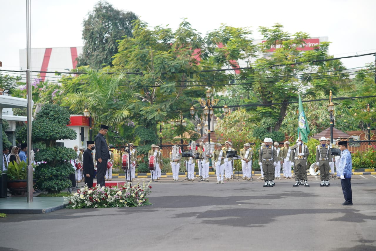 Foto 3 dari 12: Peringati HUT Pemprov Jatim, Pemkot Madiun Gelar Upacara