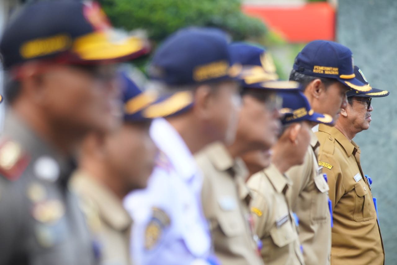 Foto 4 dari 8: Pimpin Apel Pagi, Pj. Wali Kota Pesan Jaga Netralitas ASN Di Tahun Politik