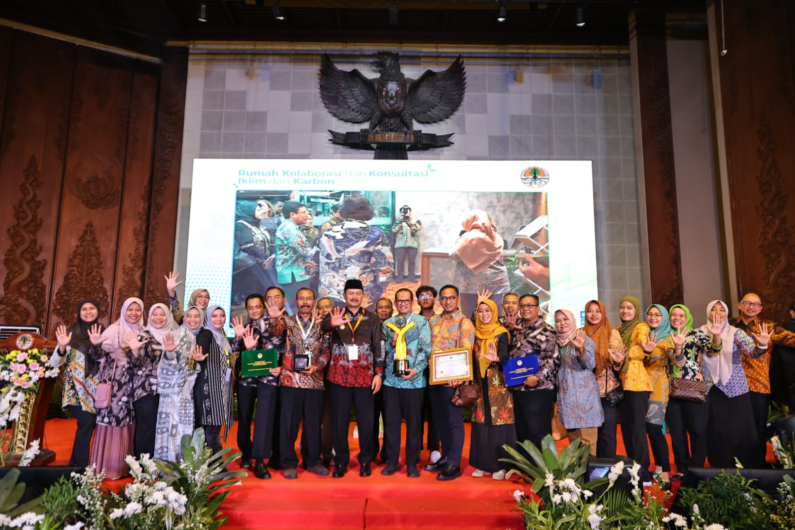 Foto 1 dari 1: Peduli Lingkungan, Pemerintah Kota Madiun Borong Penghargaan ProKlim dari KLHK