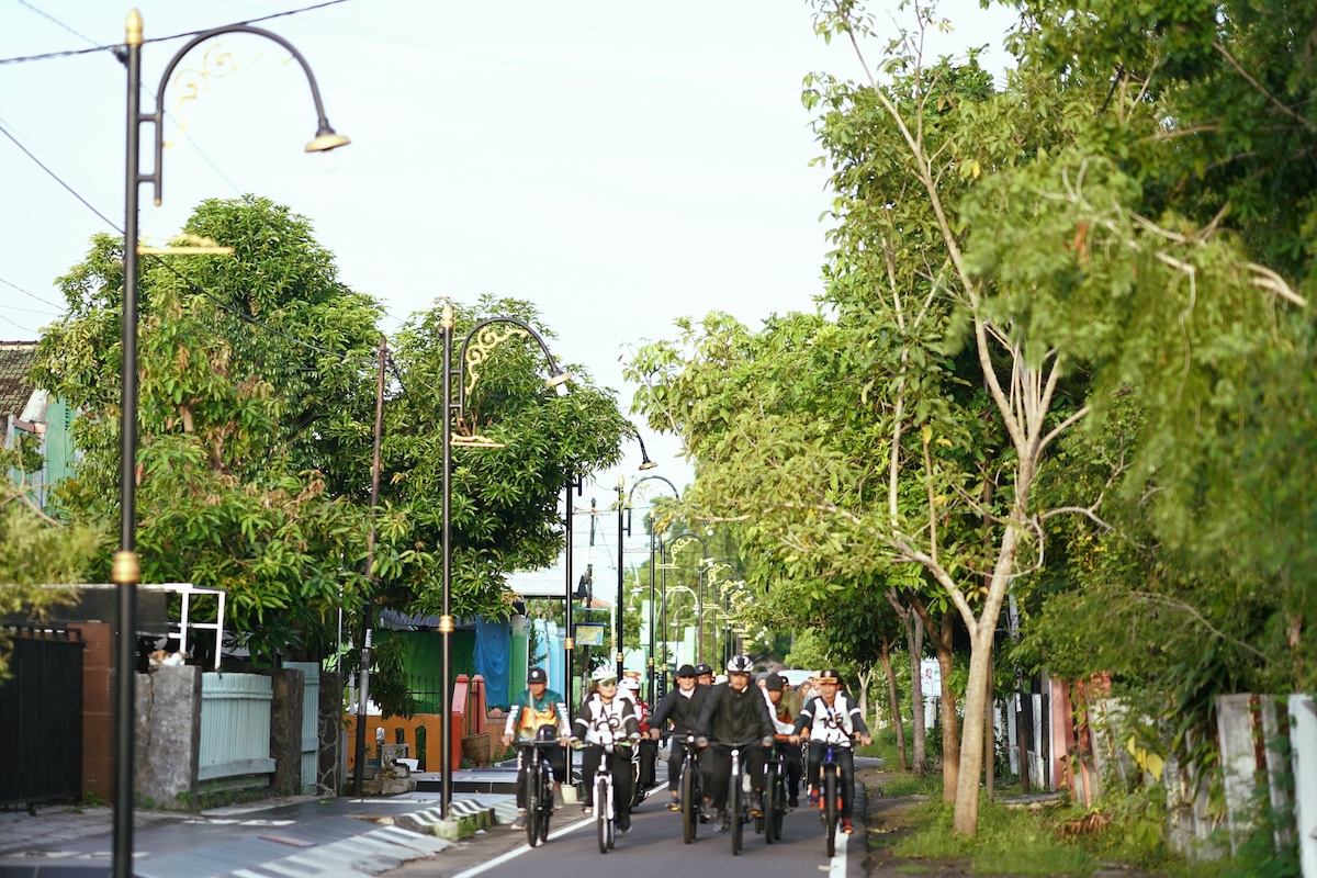 Foto 4 dari 9: Gowes Pagi, Wali Kota Cek Sejumlah Pembangunan Hingga Beri Pembinaan Kepala OPD