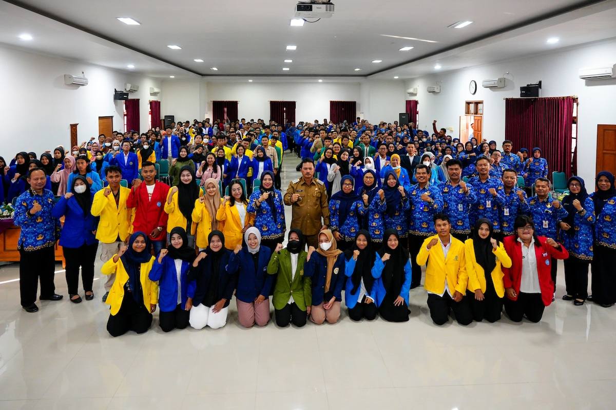 Foto 7 dari 8: Pembinaan Mahasiswa Be Smart, Wali Kota Imbau Fokus Belajar