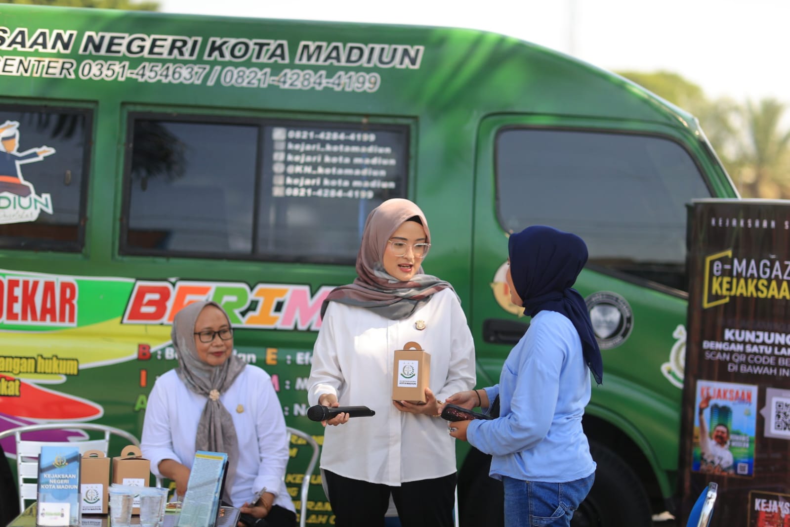 Foto 2 dari 5: Lebih Dekat Dengan Masyarakat, Kejari Kota Madiun Luncurkan JAKSA PENDEKAR