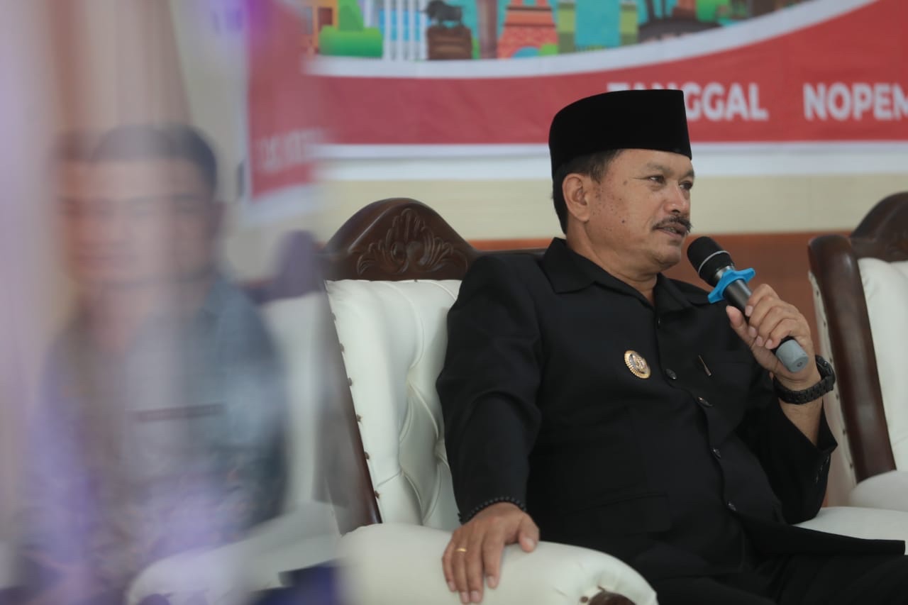 Foto 2 dari 10: Pembinaan Pegawai Dukcapil, Wali Kota: Dukcapil Pelayanannya Bukan Jam Kerja, Tetapi Hasil Kerja