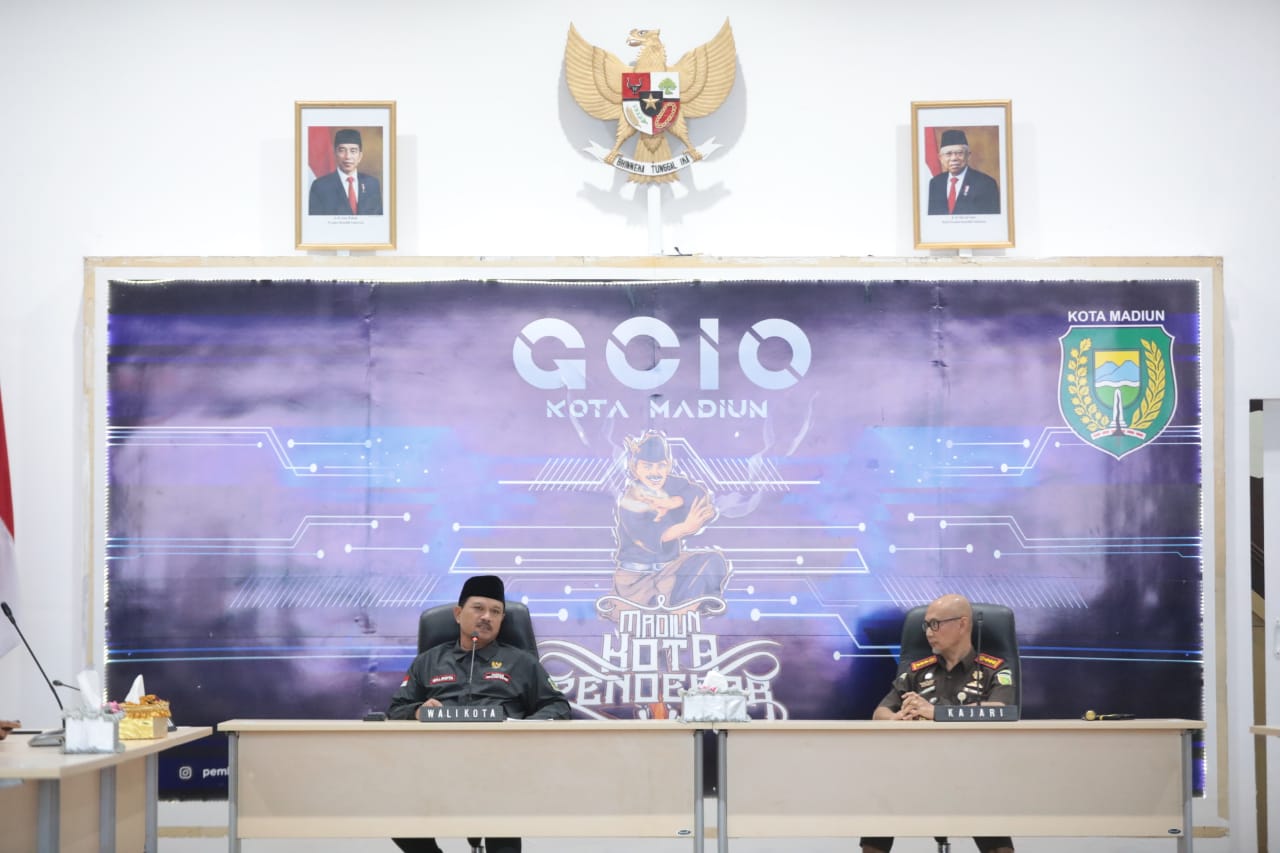 Foto 2 dari 12: Launching Rumah Restorative Justice di 26 Kelurahan, Wali Kota Sampaikan Apresiasi Kepada Kejaksaan