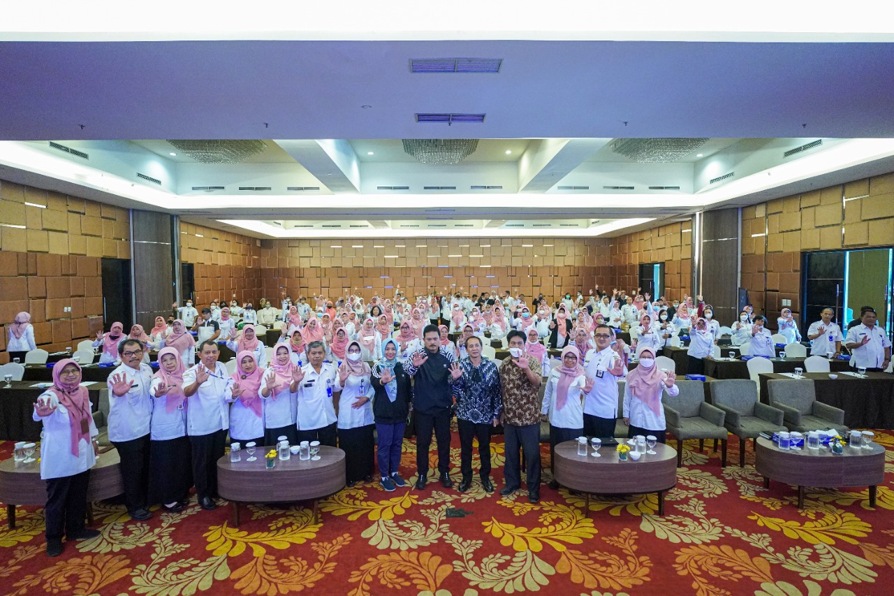 Foto 10 dari 10: Jadi Narasumber Seminar RUU Sisdiknas, Wali Kota Harap Peningkatan Kompetensi Guru