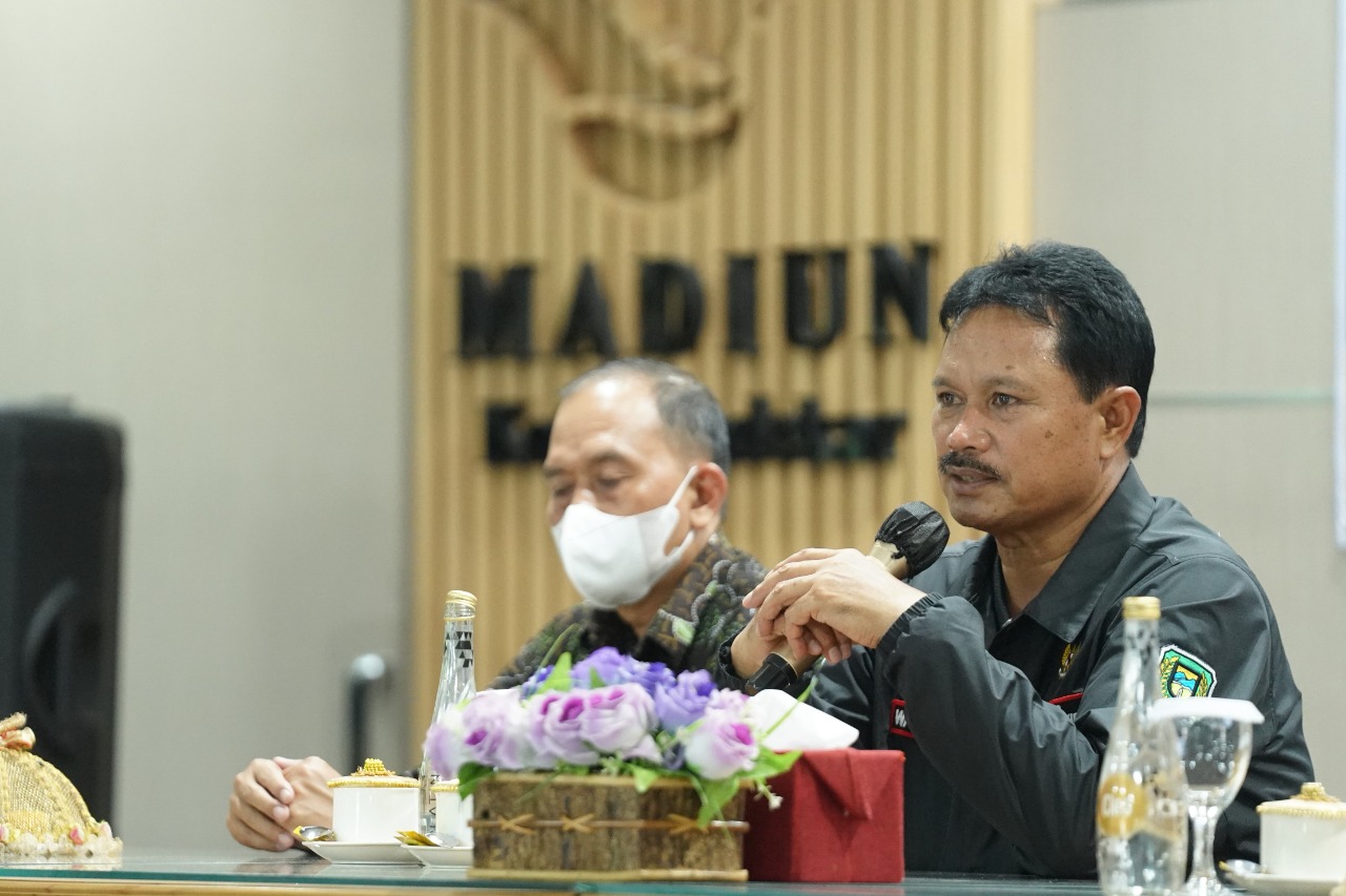 Beri Arahan Perangkat Kelurahan dan Kecamatan di Kartoharjo, Wali Kota Pesan Produktif dalam Jalankan Tugas
