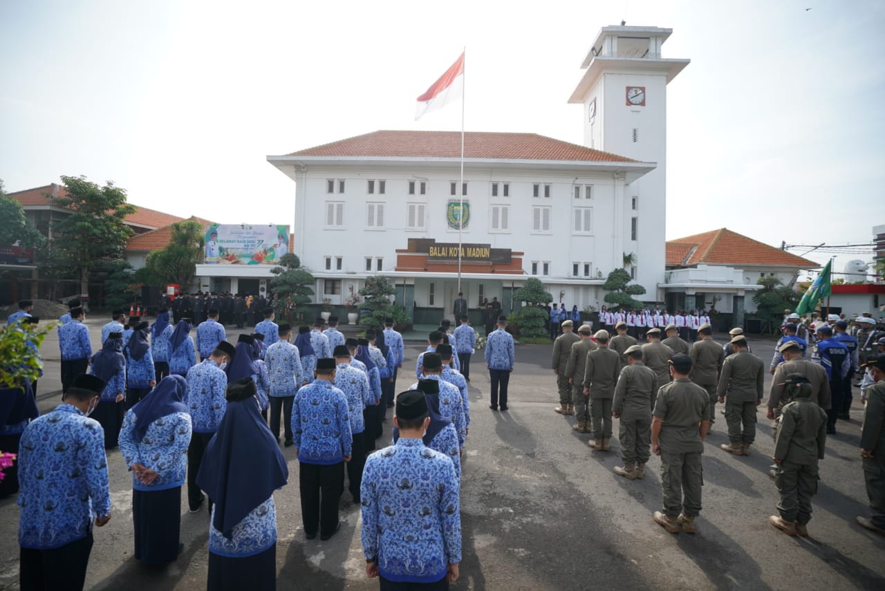 Foto 4 dari 12: Peringati HUT Pemprov Jatim, Pemkot Madiun Gelar Upacara