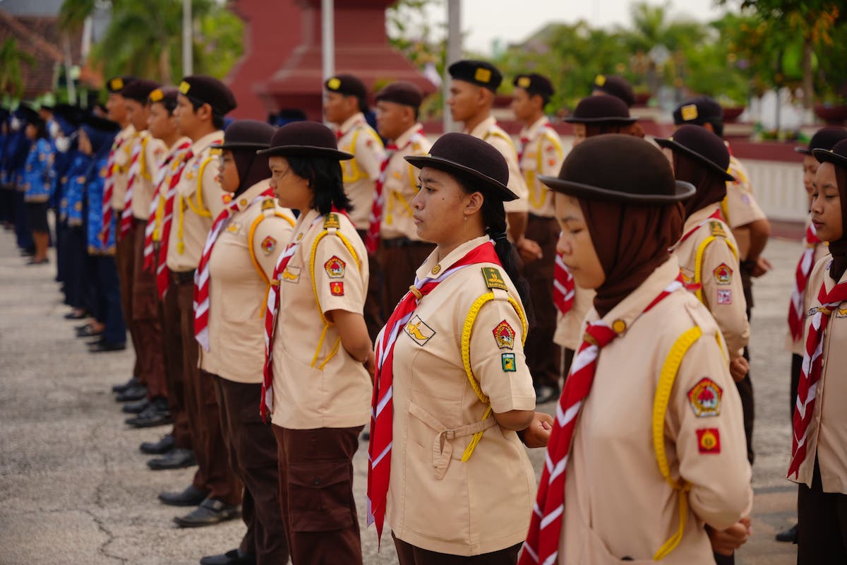 Foto 6 dari 8: Upacara Hari Pahlawan di TMP, Sekda Kota Madiun: Loyalitas ASN Untuk Negara Harus Seperti Pahlawan