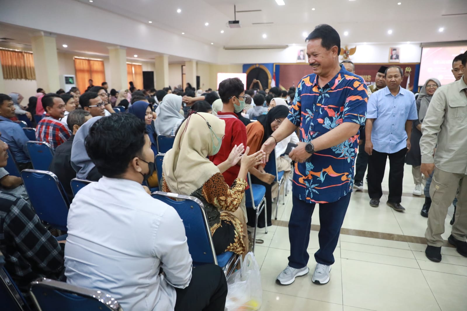 Foto 4 dari 8: Gelar Bimtek KPPS Hingga Cek Gudang Logistik Pemilu, Wali Kota Apresiasi Kinerja KPU