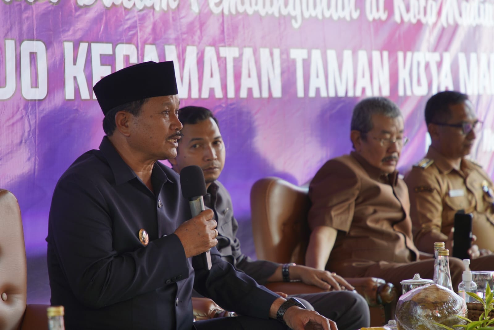 Foto 7 dari 9: Serap Aspirasi Sekaligus Sosialisasi Pembangunan, Wali Kota-Wakil Rakyat Bertemu Masyarakat di Dua Kelurahan