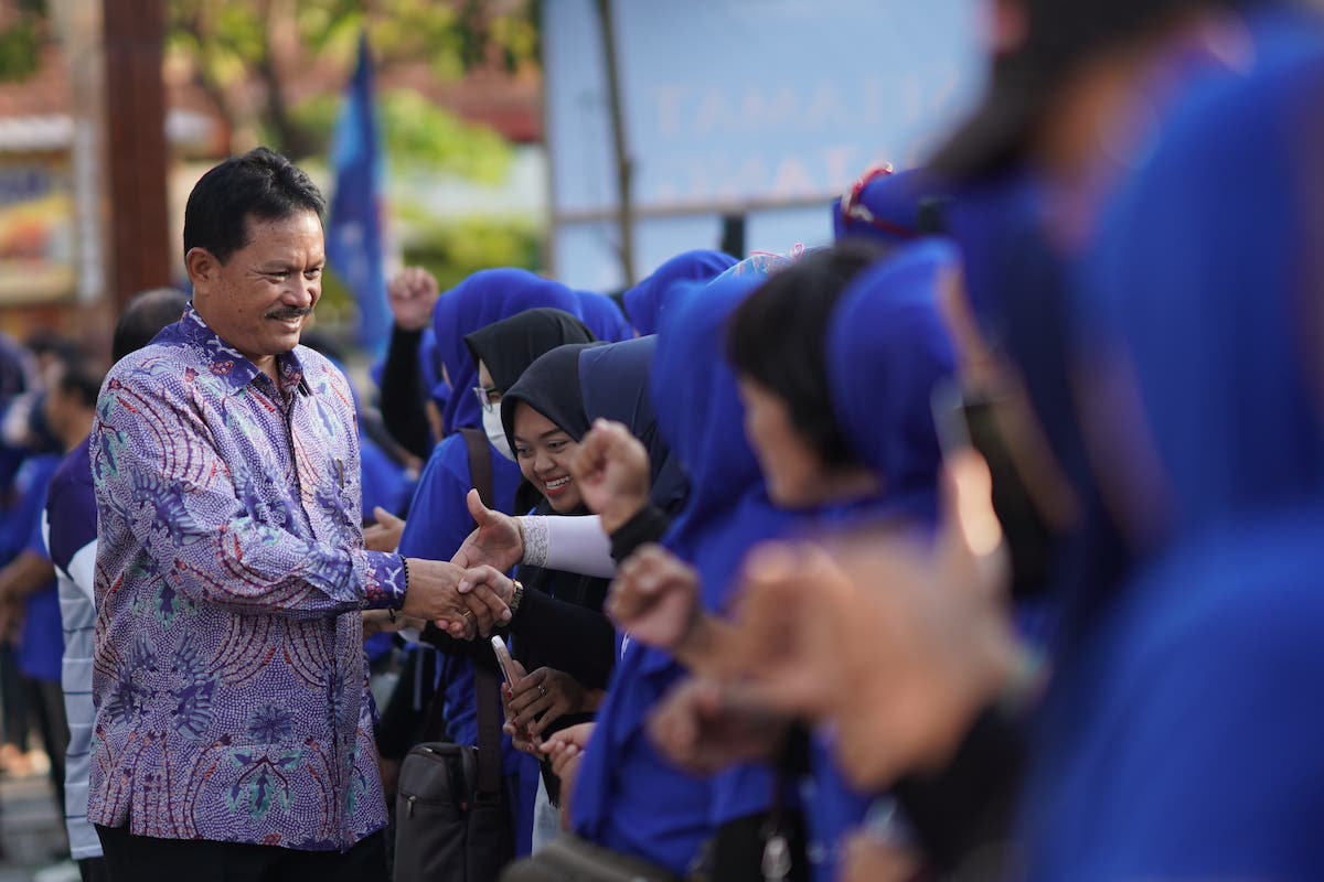Foto 6 dari 9: Wali Kota Sambut Kedatangan SBY Di Kota Madiun