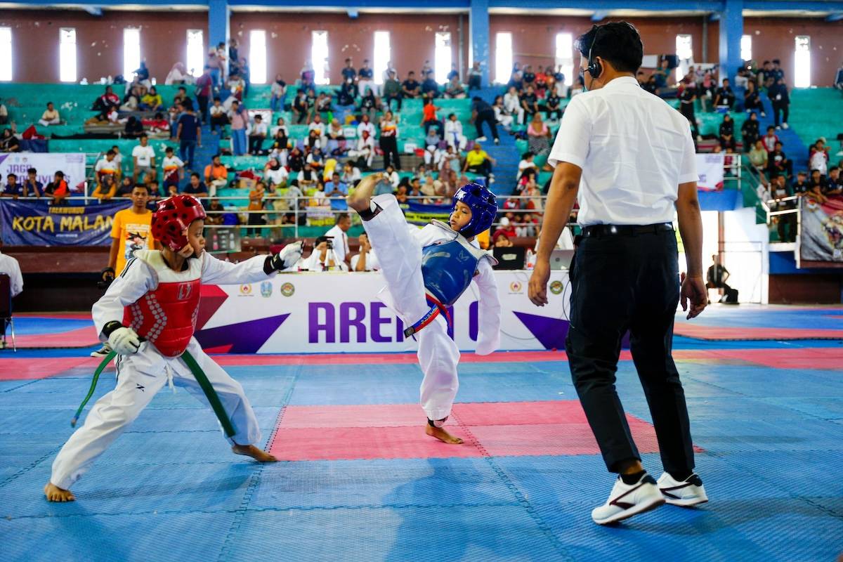 Foto 4 dari 8: Buka Kejuaraan 2nd East Java Taekwondo Championship, Wali Kota: Kota Madiun Pas Menjadi Tuan Rumah