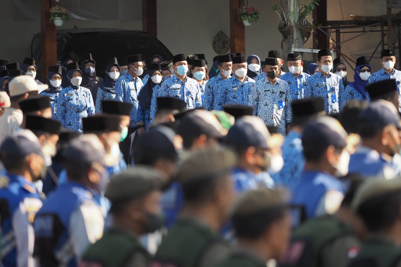 Foto 6 dari 10: Peringati Sumpah Pemuda, Pemkot Madiun Gelar Upacara Di Balai Kota