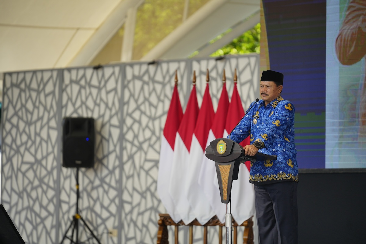 Foto 1 dari 8: Hadiri Apel Besar HUT Korpri ke-52, Wali Kota Dr. Maidi Pesan Tingkatkan Kualitas Pelayanan Publik