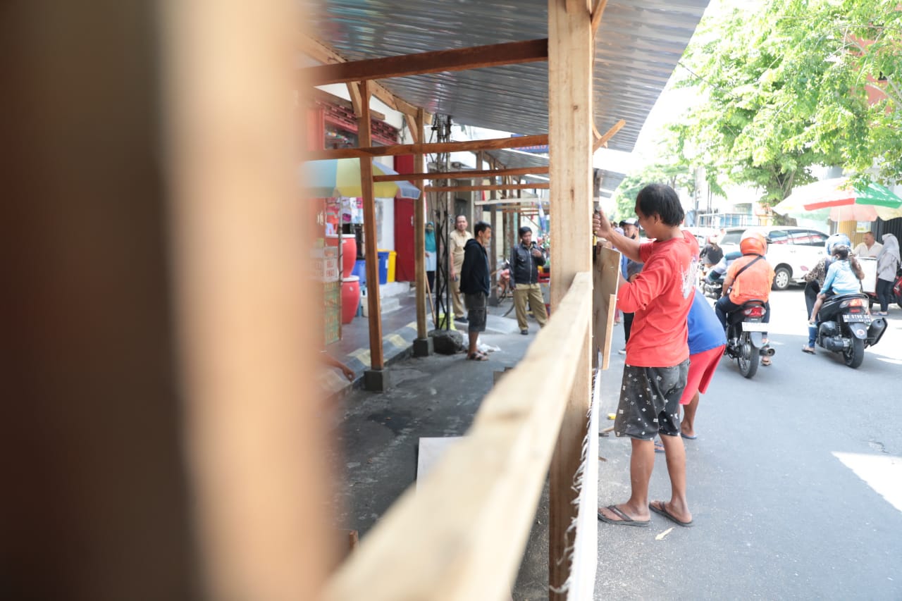 Foto 2 dari 9: Pasar Kawak Mulai Dibangun, Dinas Perdagangan Fasilitasi Kebutuhan Pedagang Di Area Relokasi