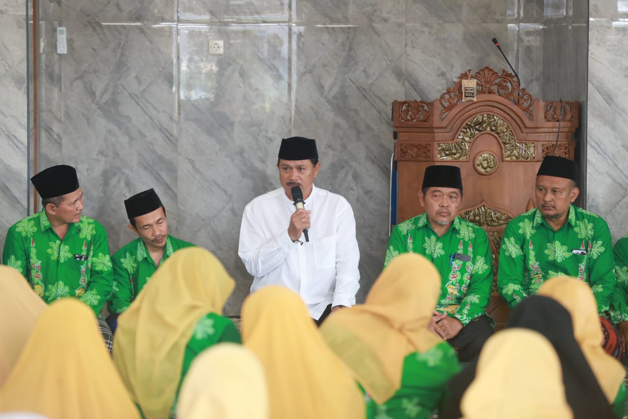 Foto utama berita: Doa Bersama dengan Guru TPA, Wali Kota Sampaikan Terima Kasih Atas Kontribusi Nyata Turut Cerdaskan Kehidupan Bangsa