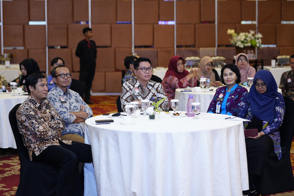 Foto 7 dari 8: Gelar Pembinaan Pegawai DPMPTSP, Wali Kota Pesan Jaga Etos Kerja