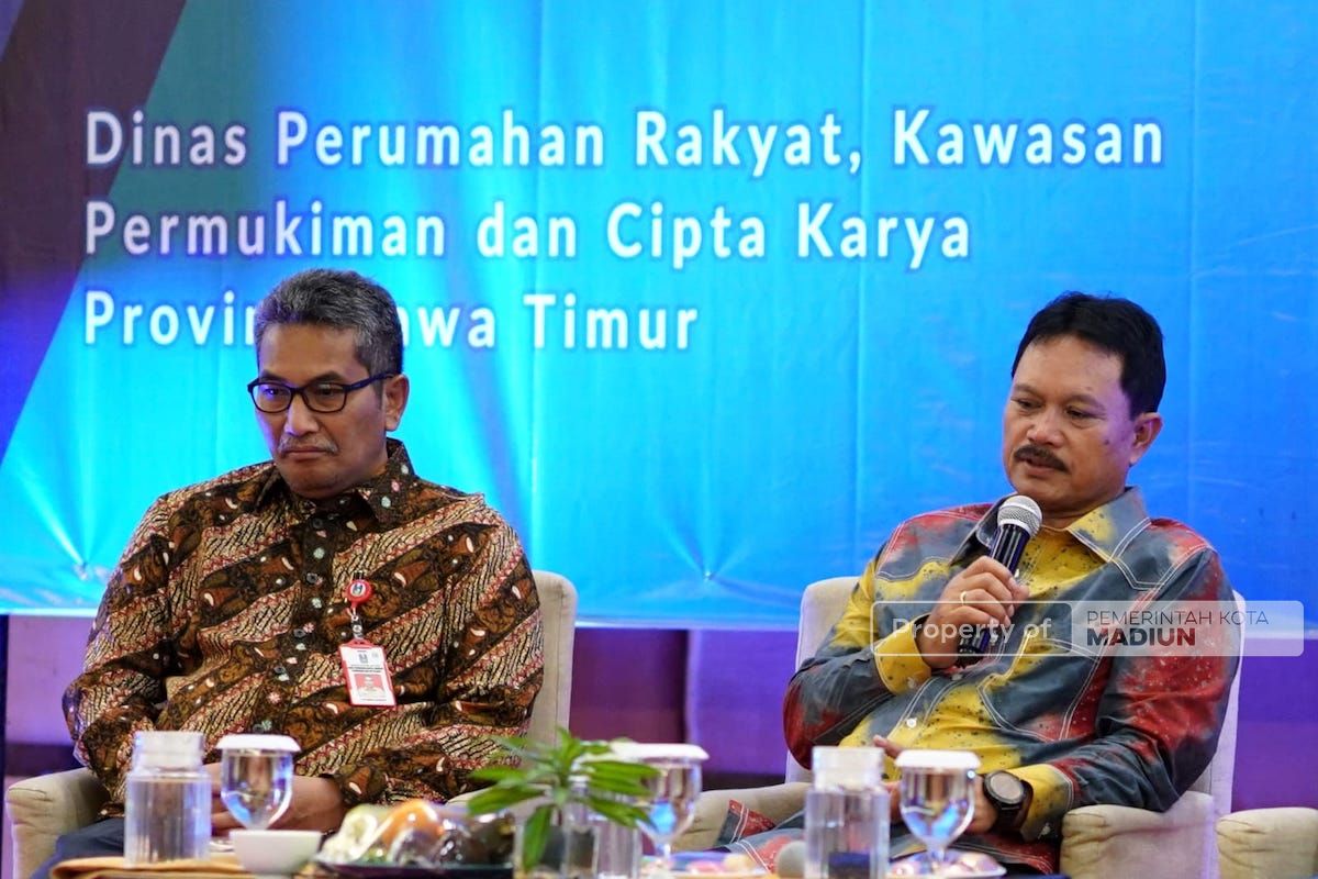 Foto 5 dari 9: Jadi Narsum Bimtek Smart City Pengelolaan Drainase, Wali Kota: Satu Pembangunan Memiliki Minimal Lima Keuntungan