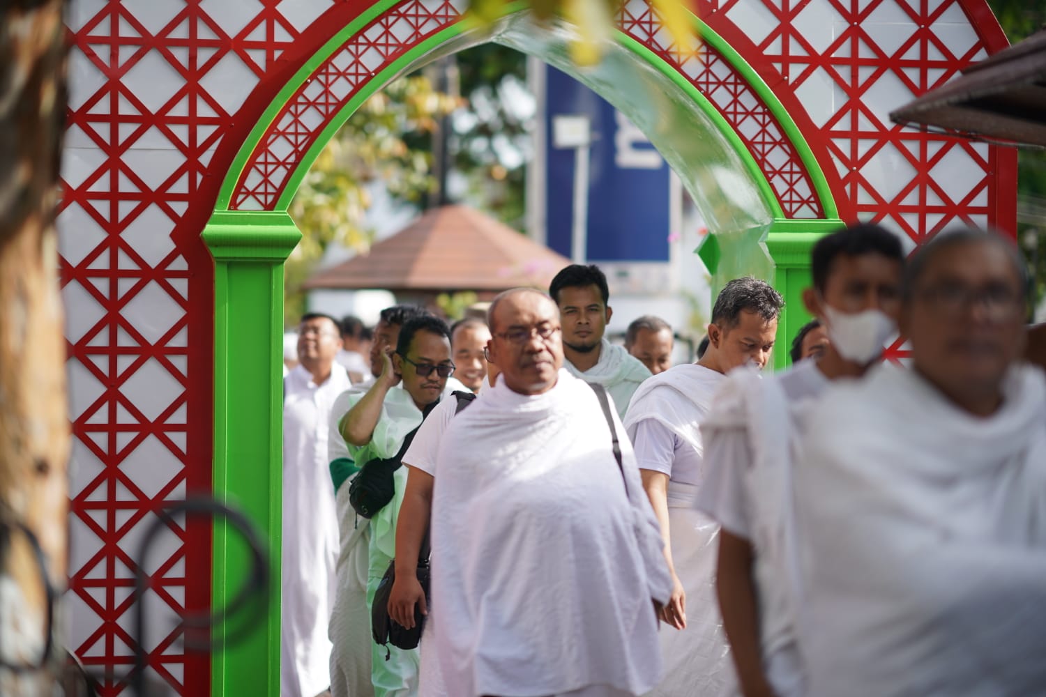 Foto 5 dari 10: Tak Hanya Anak Sekolah, Kasek, Guru, dan Pengawas Juga Laksanakan Manasik Umrah