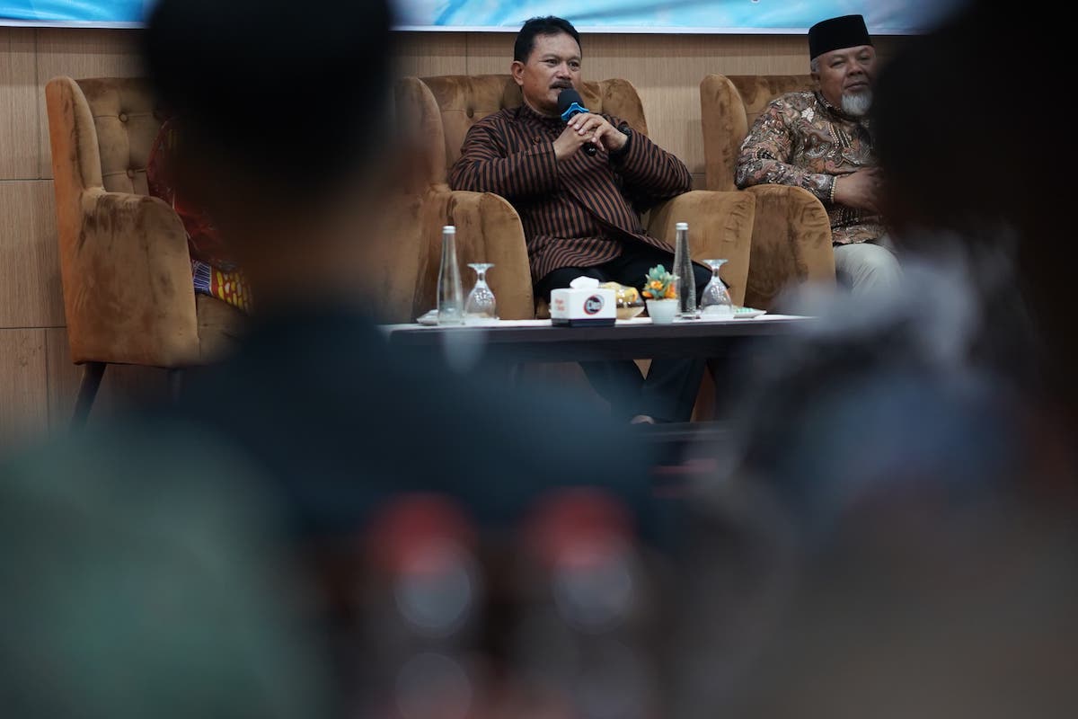 Foto 1 dari 9: Beri Pembinaan ke Pegawai Perumda Tirta Taman Sari, Wali Kota Harap Adanya Peningkatan Kualitas