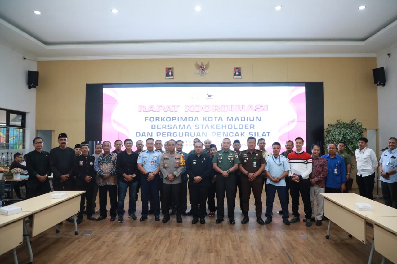 Foto 8 dari 9: Rakor Forkopimda Bersama Perguruan Pencak Silat, Pj Wali Kota: Kita Sepakat Kota Madiun Harus Selalu Aman dan Nyaman