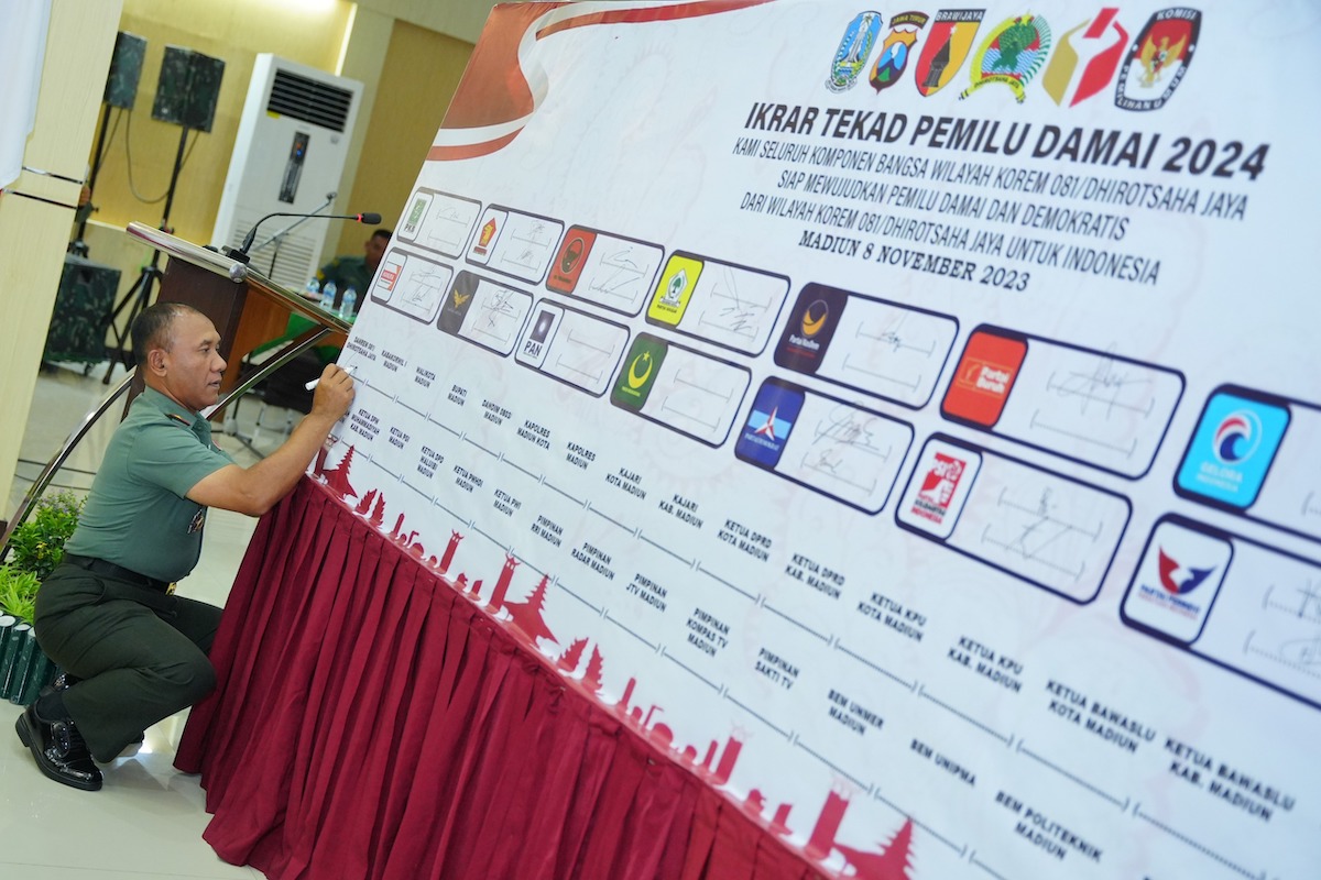Foto utama berita: Deklarasi Pemilu Damai, Danrem 081 DSJ: Kami Memegang Teguh Netralitas TNI