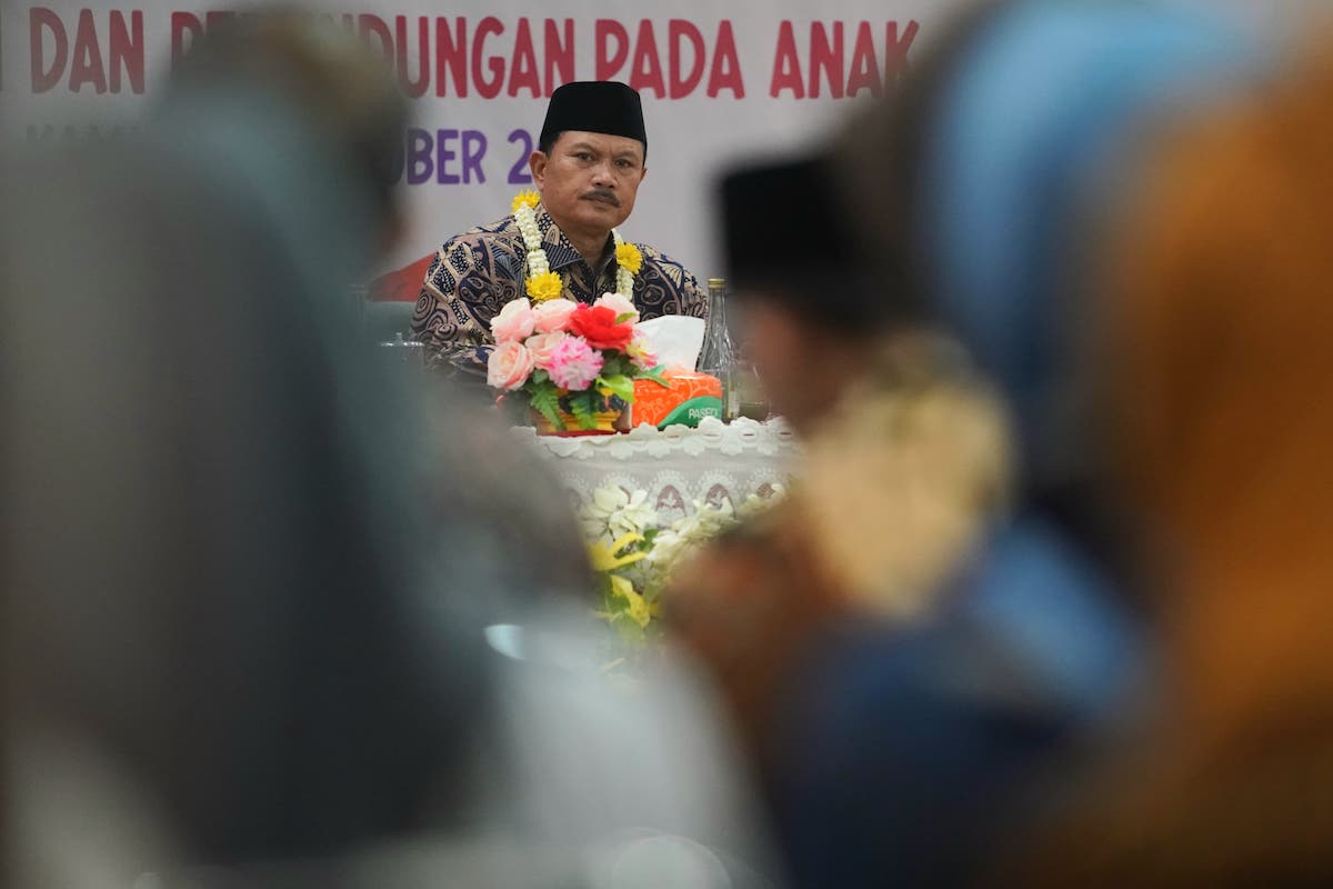 Foto 7 dari 9: Isi Seminar Parenting SMPN 13, Wali Kota Beri Pengarahan Bagi Orang Tua Siswa