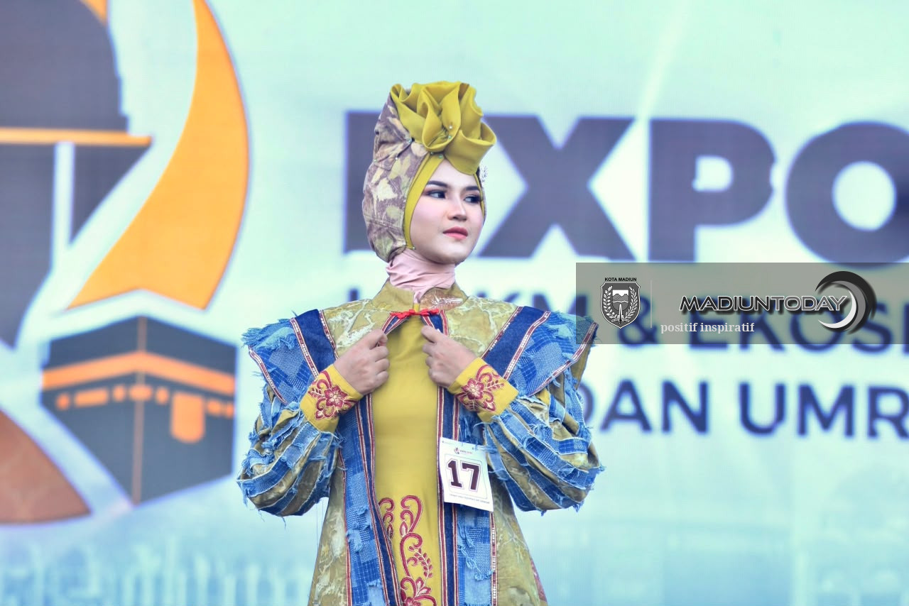 Foto utama berita: Berbalut Gaya Islami, Batik Nusantara Sukses Curi Perhatian di Panggung Expo 2026 UMKM & Ekosistem Haji dan Umrah