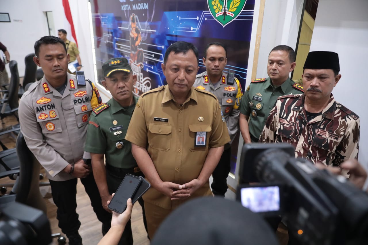 Foto 7 dari 15: Rakor Lintas Sektoral OPS Aman Suro, Wali Kota: Harus Komitmen Jaga Keamanan