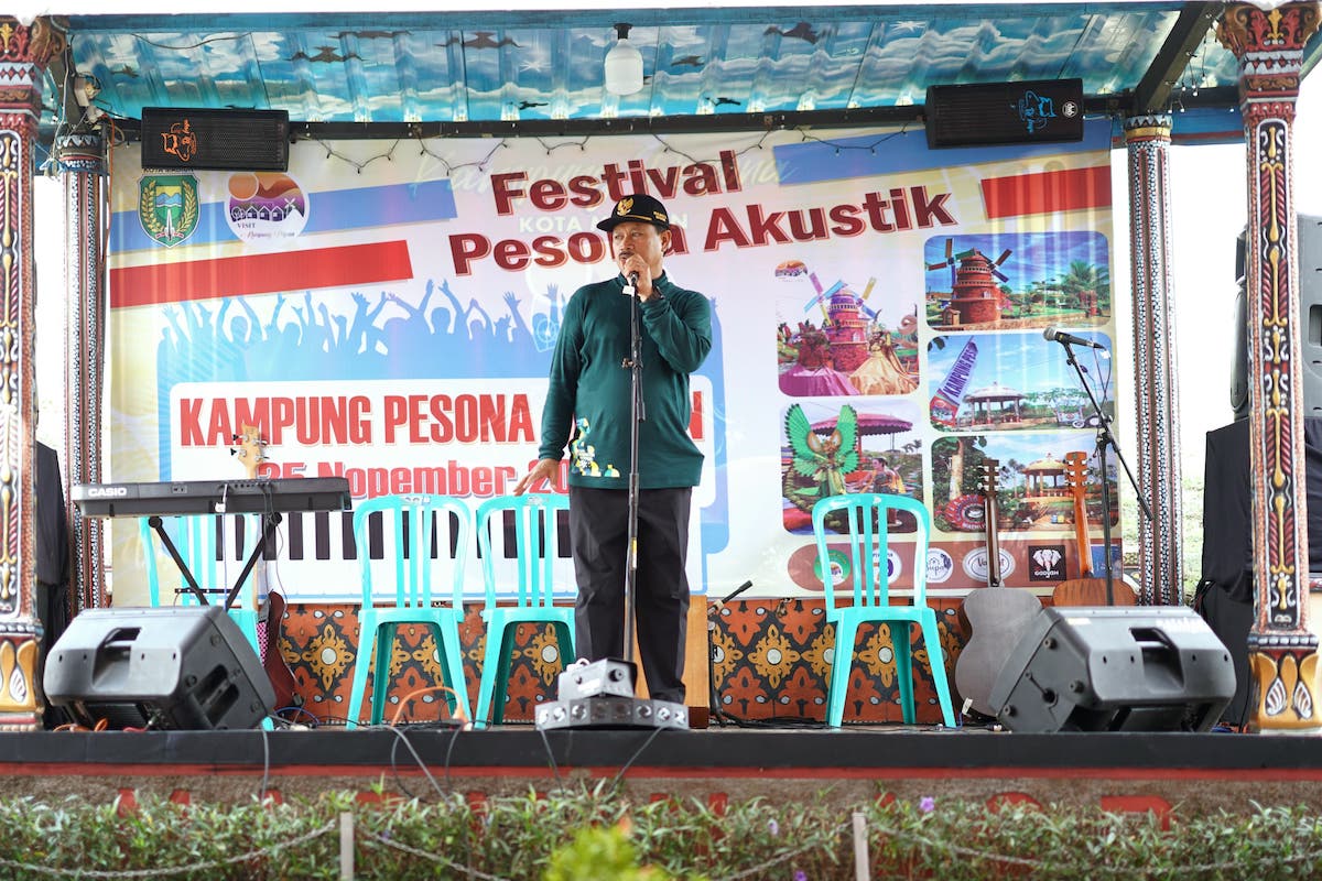 Foto 7 dari 7: Hadiri Festival Akustik Hingga Resmikan Rumah Wingko, Wali Kota Apresiasi Warga Aktif Dukung Pembangunan Kota