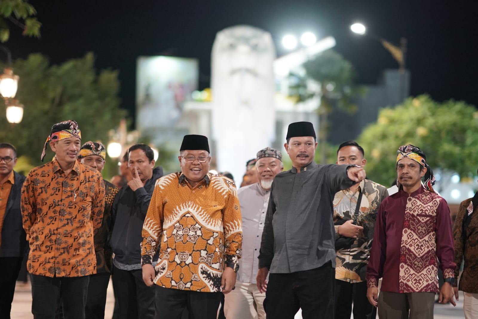 Foto 1 dari 9: Kunjungi Kota Madiun, Wali Kota Blitar: Kota Madiun Bukan Kaleng-kaleng