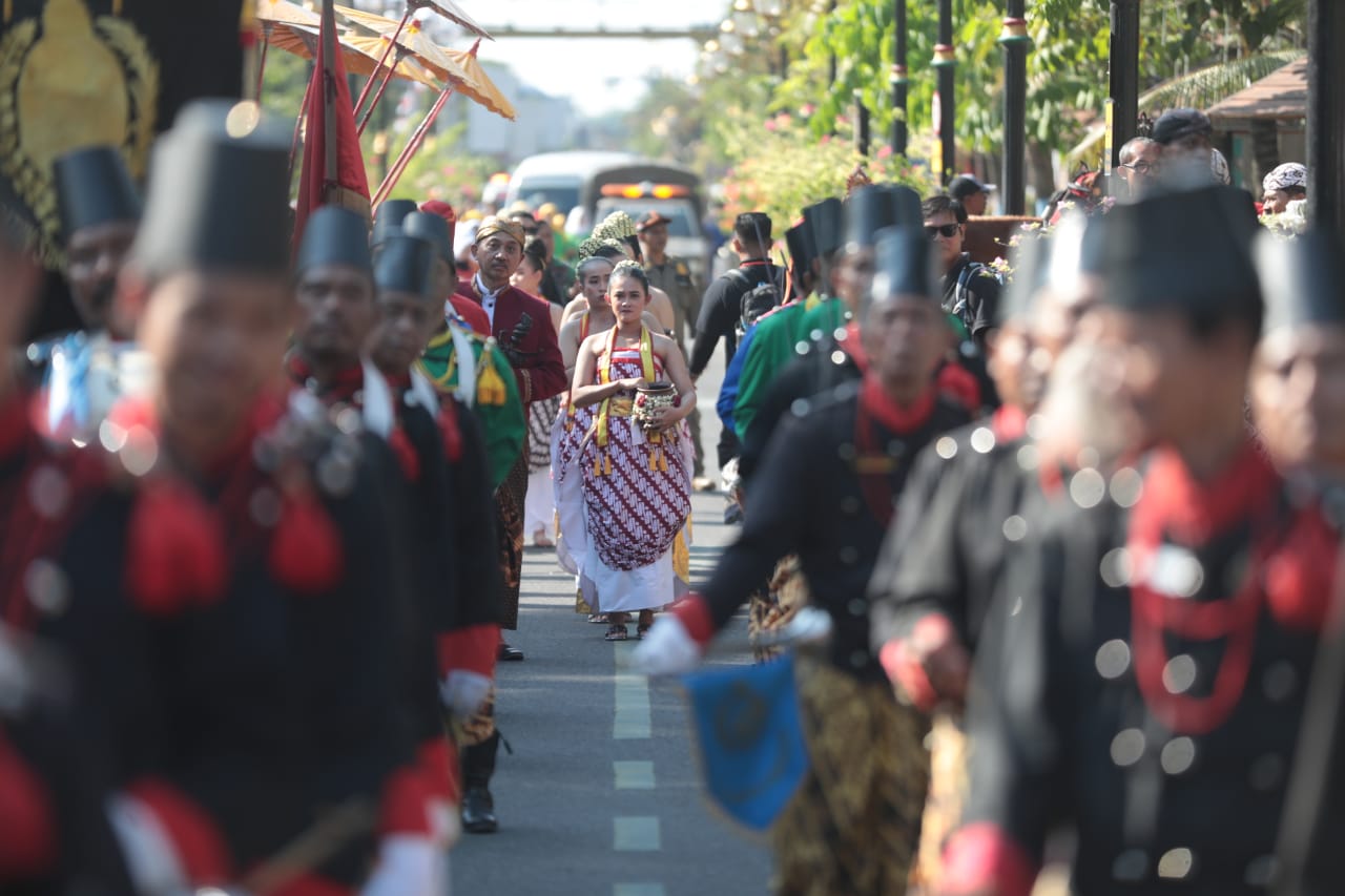 Foto 6 dari 14: Wilujeng Bumi Madhioen Jadi Cara Nguri-Uri Budaya