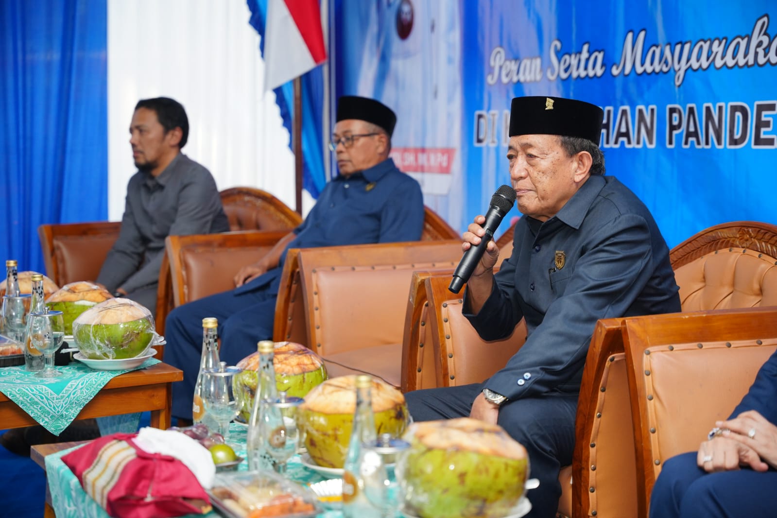 Foto 3 dari 9: Serap Aspirasi Sekaligus Sosialisasi Pembangunan, Wali Kota-Wakil Rakyat Bertemu Masyarakat di Dua Kelurahan