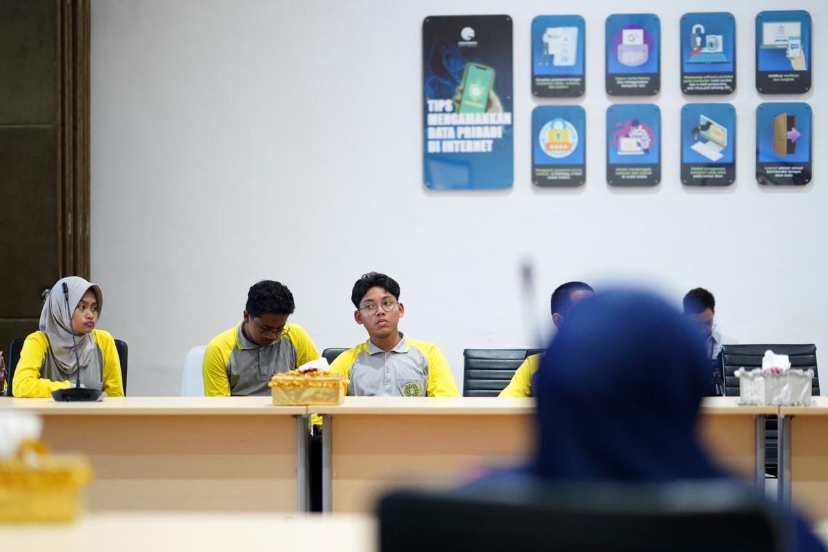 Foto 5 dari 9: Jadi Narasumber Tokoh Inspiratif Bagi Anak Muda, Wali Kota Pesan Jangan Malu untuk Berjuang