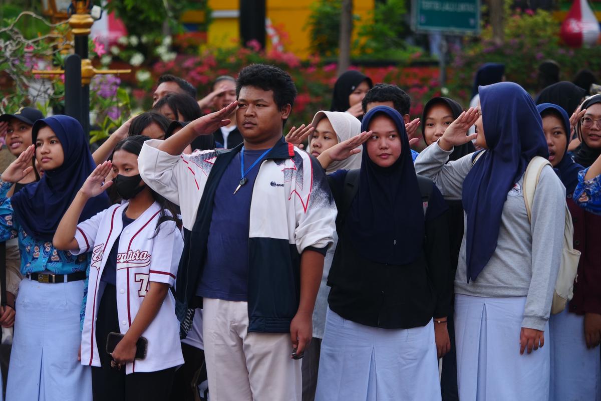 Foto 5 dari 8: Angkat Kisah dan Budaya Nusantara, Parade Senja Hadir Semarakkan Kota