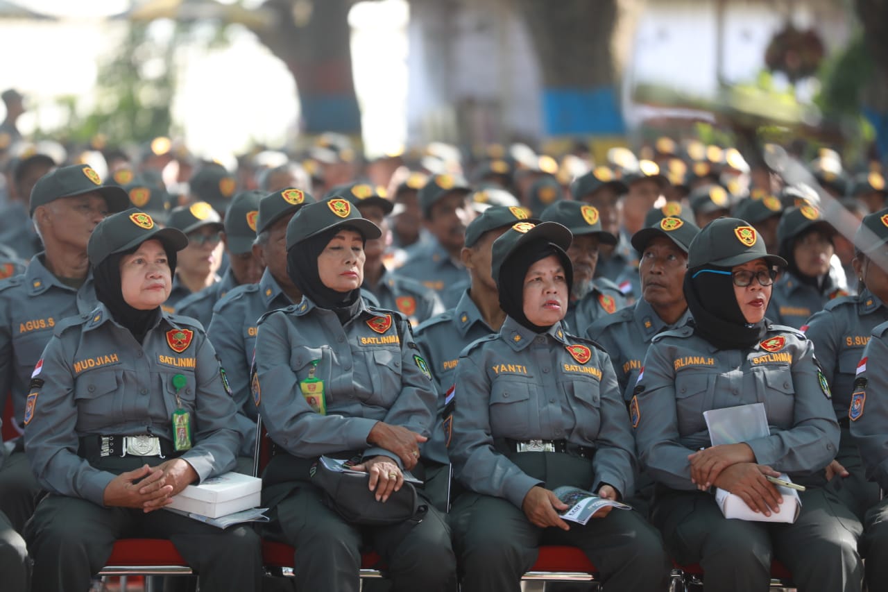 Foto 13 dari 15: Hadiri Bimtek Kesiapsiagaan Pemilu, Wali Kota : Satlinmas Ujung Paling Depan Masyarakat